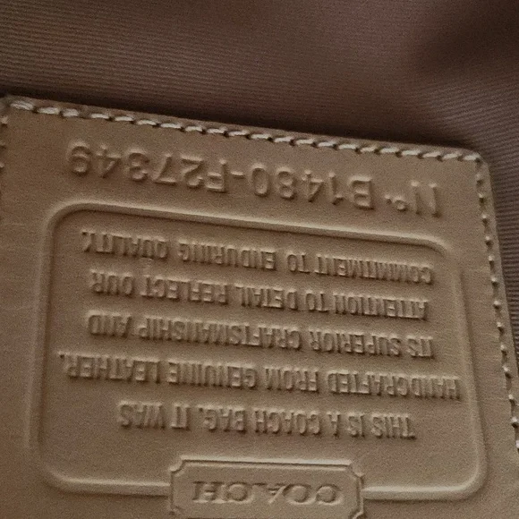 Coach hot pink tote - Picture 7 of 8